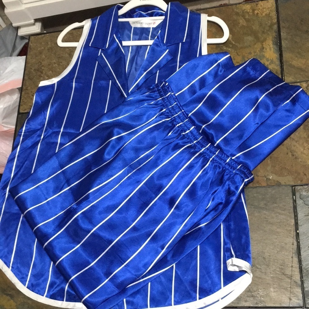 Victoria’s Secret sleep set, blue with white stripes. Size Medium. Vintage